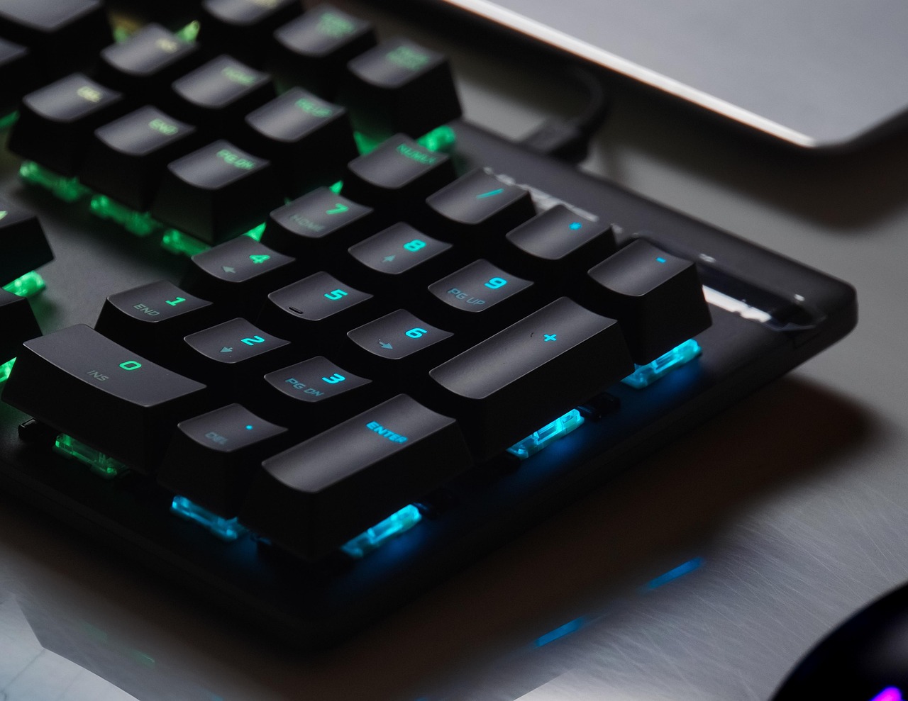 entdecken sie mechanische tastaturen für ein präzises und langlebiges tipperlebnis. perfekt für gamer und vielschreiber.